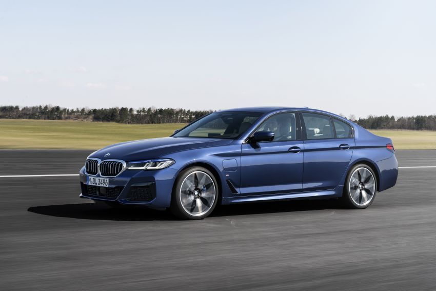 BMW 5 Series G30 2021 <em>facelift</em> didedahkan – wajah baru, enjin baru serta model 545e xDrive plug-in hybrid 1122422