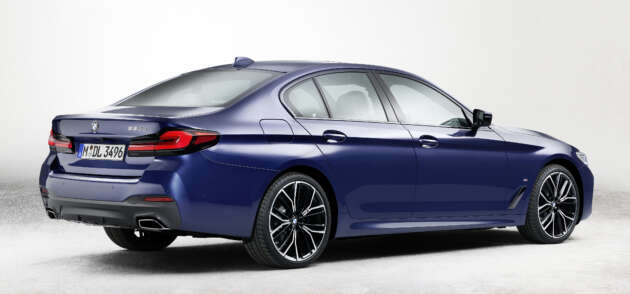 BMW 5 Series G60 vs G30 – the new, larger sedan vs the previous generation – which design do you prefer?