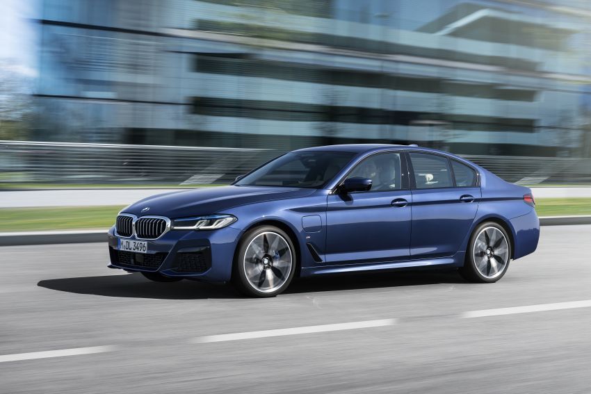 BMW 5 Series G30 2021 <em>facelift</em> didedahkan – wajah baru, enjin baru serta model 545e xDrive plug-in hybrid 1122408