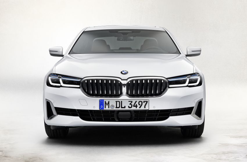 BMW 5 Series G30 2021 <em>facelift</em> didedahkan – wajah baru, enjin baru serta model 545e xDrive plug-in hybrid 1122471