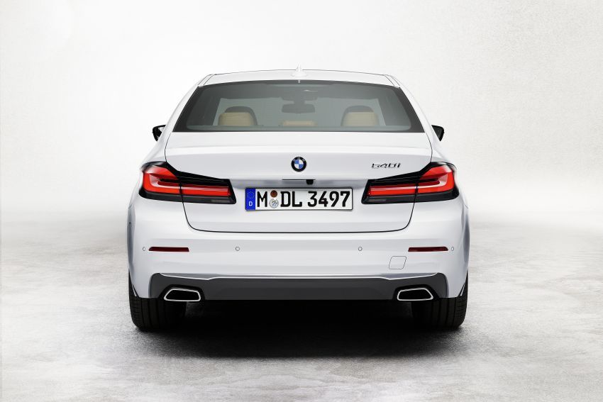 BMW 5 Series G30 2021 <em>facelift</em> didedahkan – wajah baru, enjin baru serta model 545e xDrive plug-in hybrid 1122473