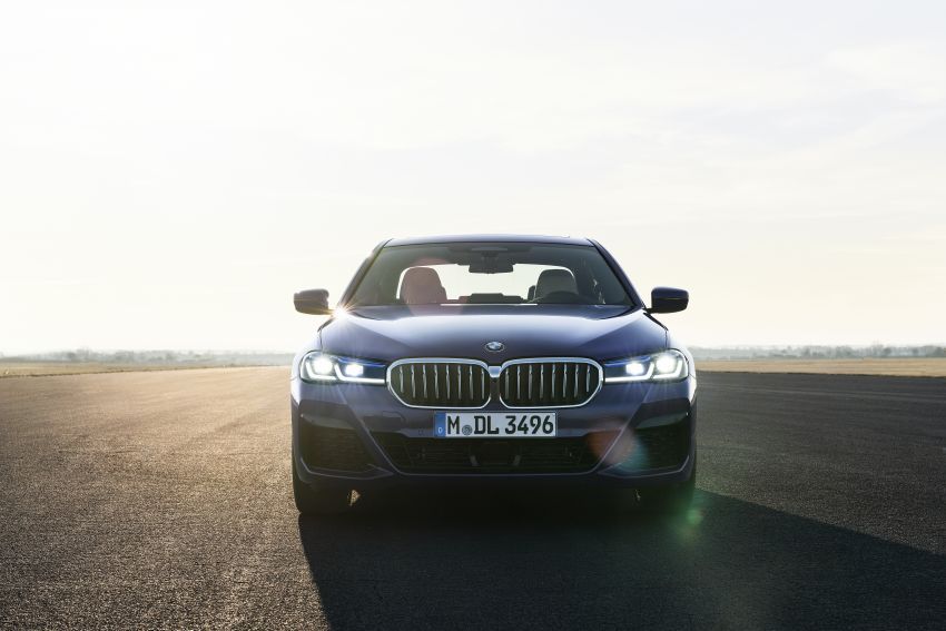 BMW 5 Series G30 2021 <em>facelift</em> didedahkan – wajah baru, enjin baru serta model 545e xDrive plug-in hybrid 1122413
