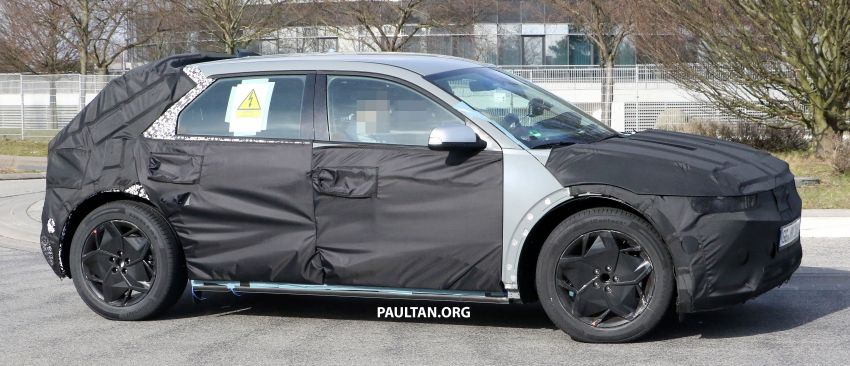SPYSHOTS: Hyundai 45 seen with less camouflage 1116813