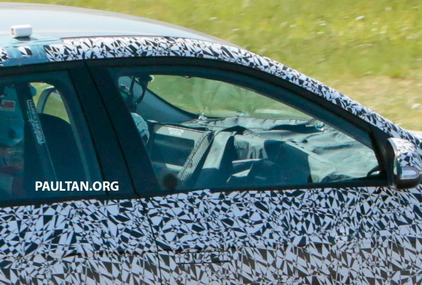 SPYSHOTS: Hyundai 45 seen with less camouflage 1117404