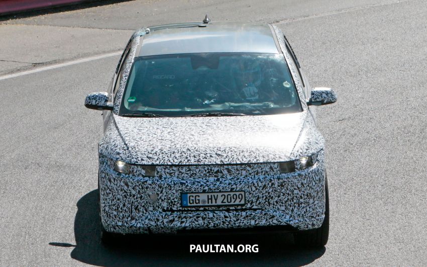 SPYSHOTS: Hyundai 45 seen with less camouflage 1117410
