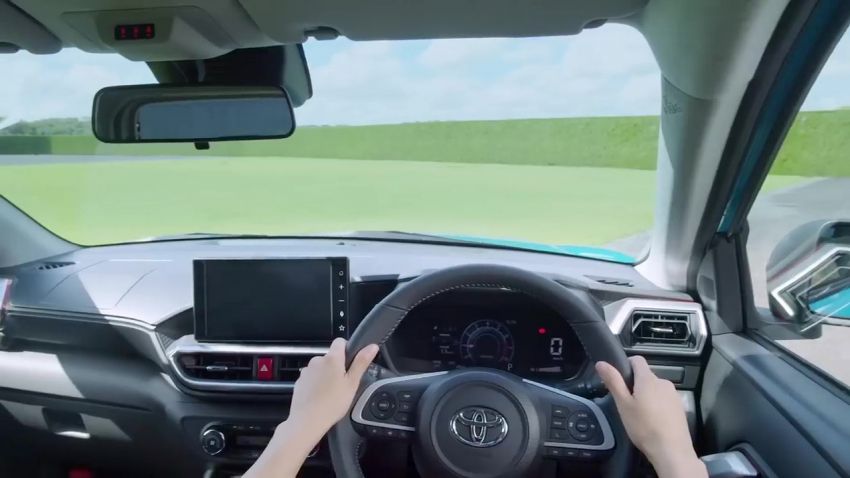 Toyota Raize featured in new TV commercial in Japan 1116716