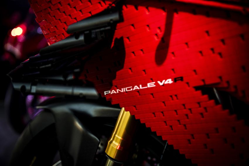 The life-sized Lego model of the Ducati Panigale V4R 1134460
