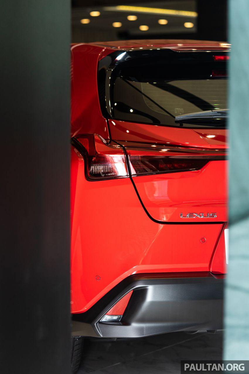 GALERI: Lexus UX 200 Urban 2020 – RM243,888 1126120