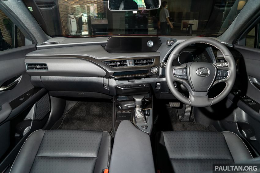 GALERI: Lexus UX 200 Urban 2020 – RM243,888 1126143
