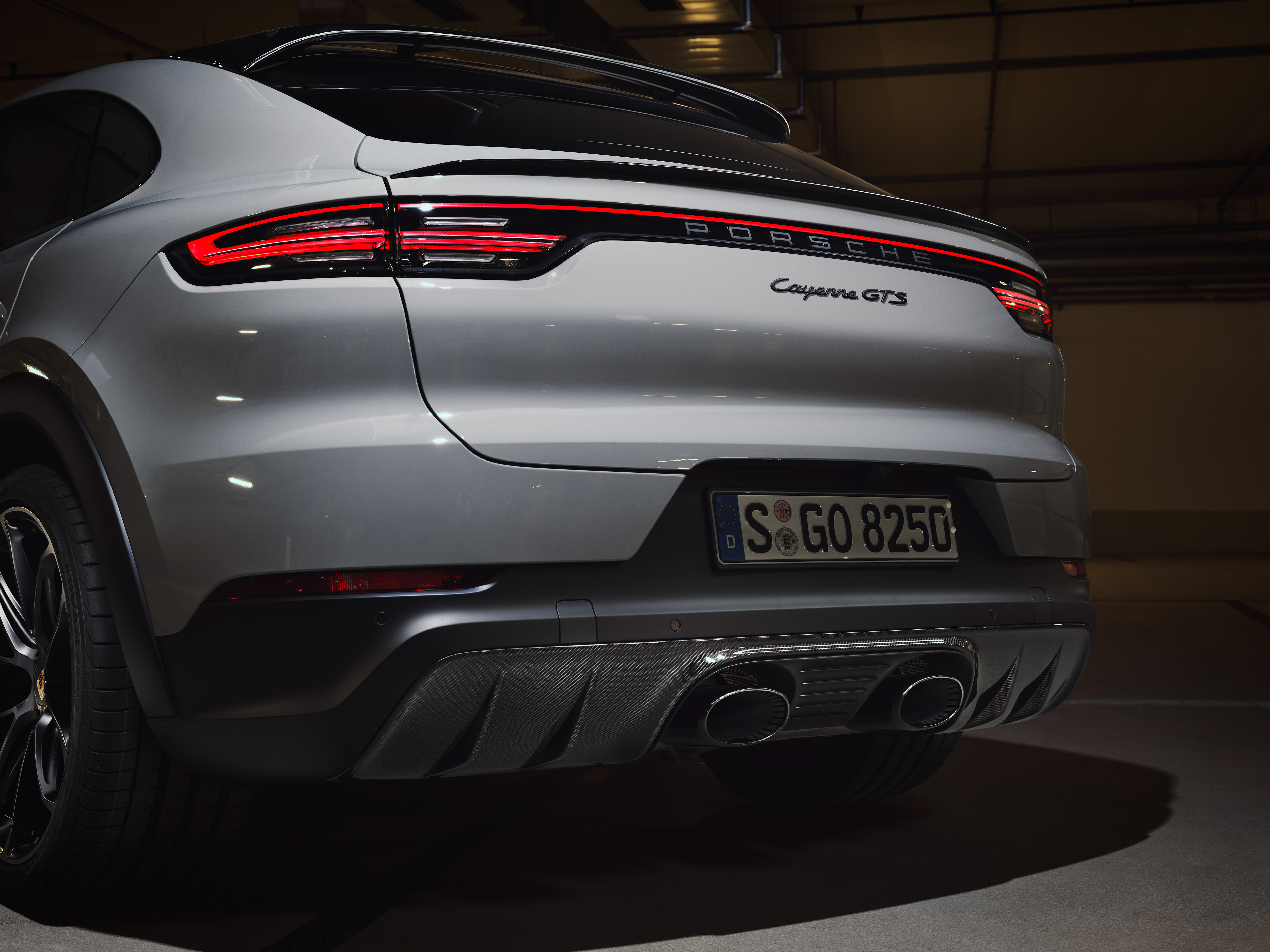 Порше кайен какой двигатель. Porsche Cayenne Coupe GTS 2020. Porsche Cayenne купе 2021. Porsche Cayenne GTS 2021. Новый Порше Кайен GTS 2021.