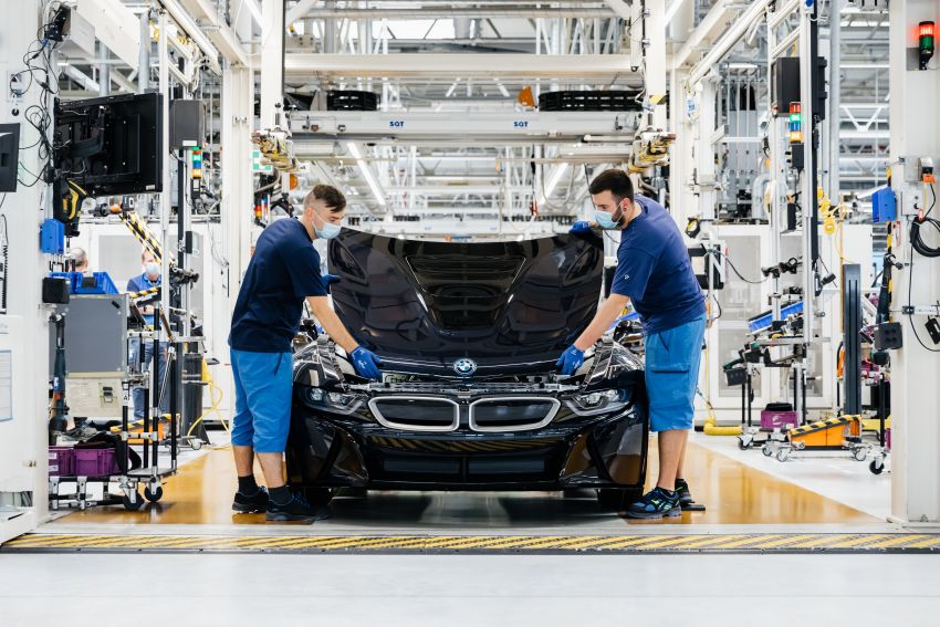 BMW i8 production ends with 18 special coloured cars 1137133