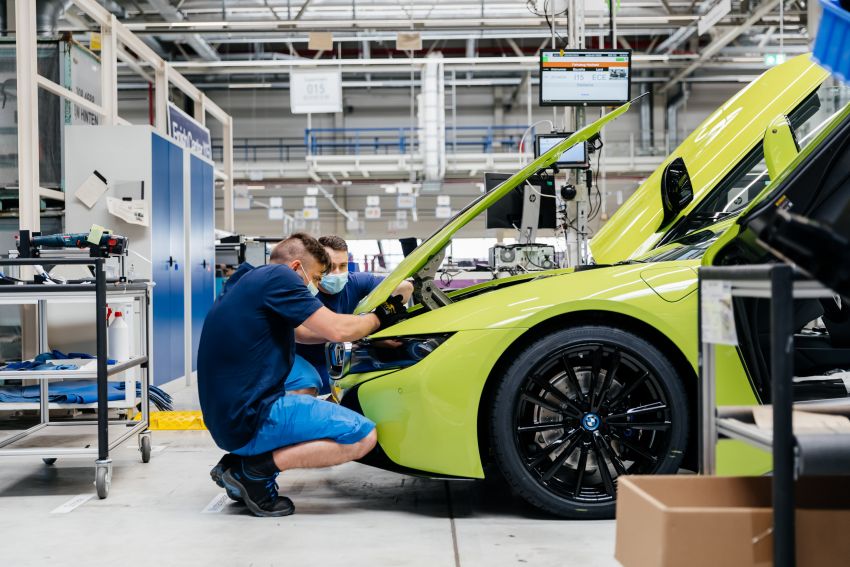 BMW i8 production ends with 18 special coloured cars 1137150