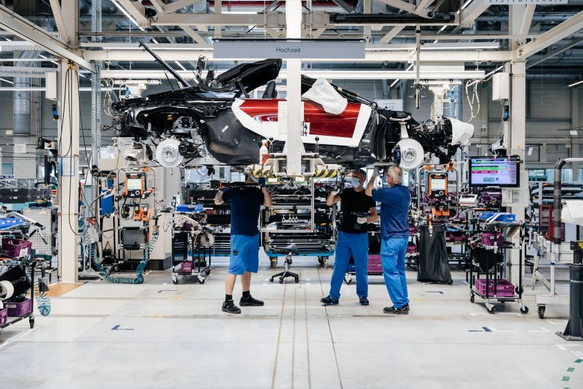 BMW i8 production ends with 18 special coloured cars 1137172