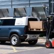 Land Rover Defender versi komersil kini kembali – model Hard Top dalam pilihan Defender 90 dan 110