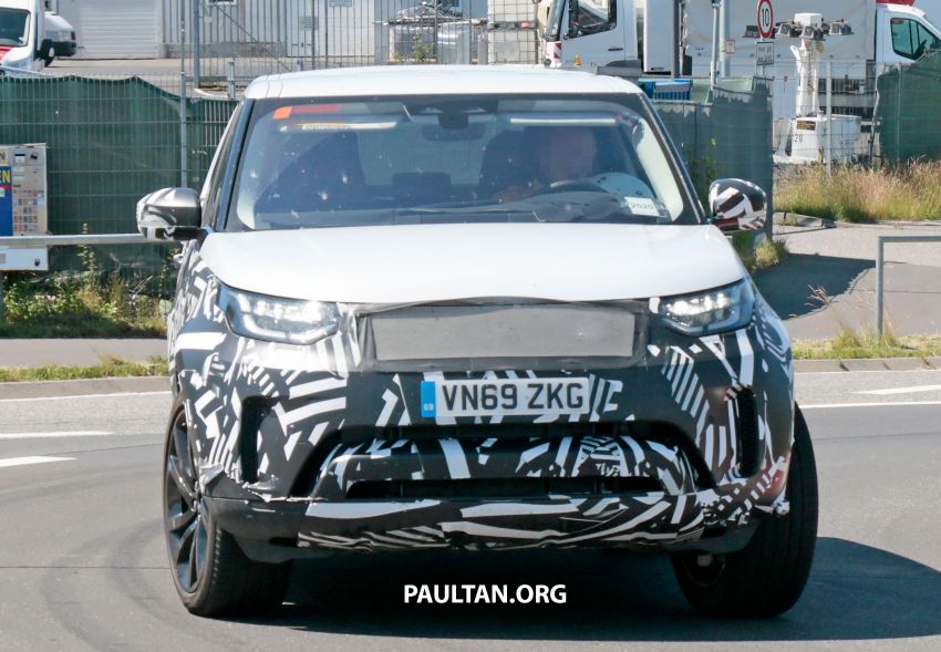 SPYSHOTS: Land Rover Discovery facelift on road test 1136911