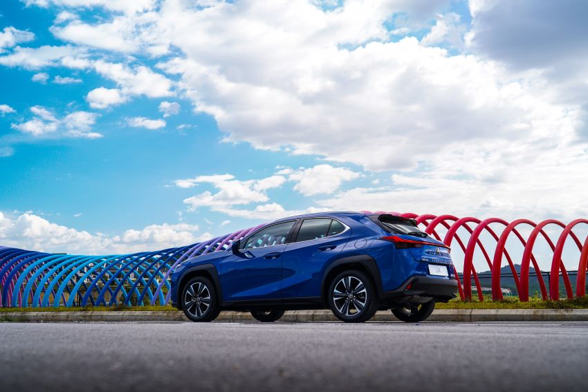 AD: Style, technology and comfort abound in the new Lexus UX – enjoy special deals and exclusive gifts! 1129106