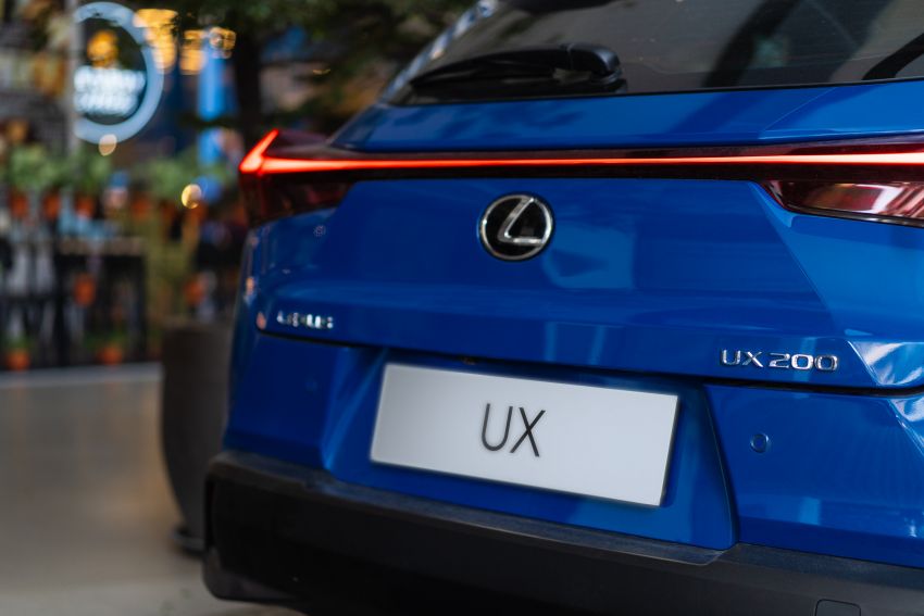 AD: Style, technology and comfort abound in the new Lexus UX – enjoy special deals and exclusive gifts! 1129117