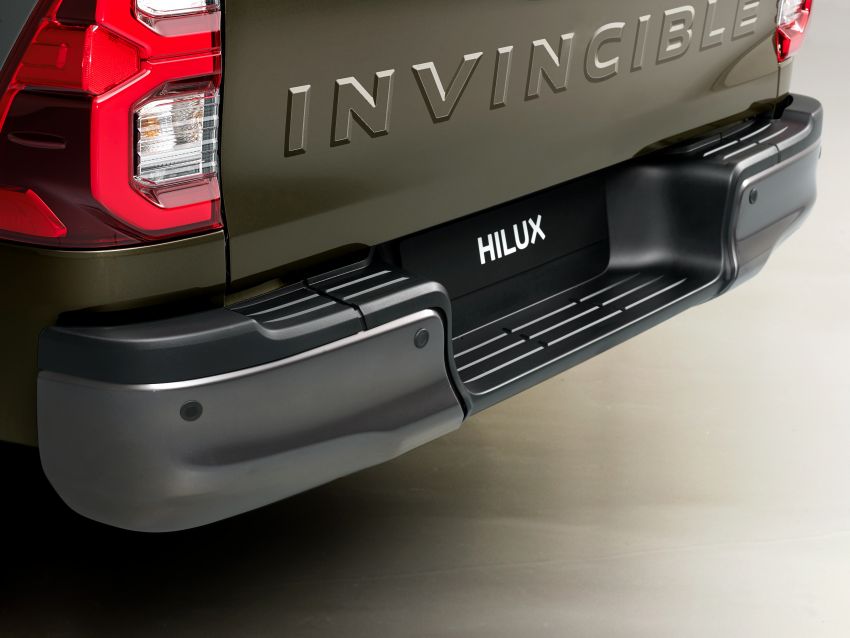 Toyota Hilux facelift didedahkan – rupa lebih garang, model 2.8L turbodiesel terima kuasa 204 hp/500 Nm 1126357