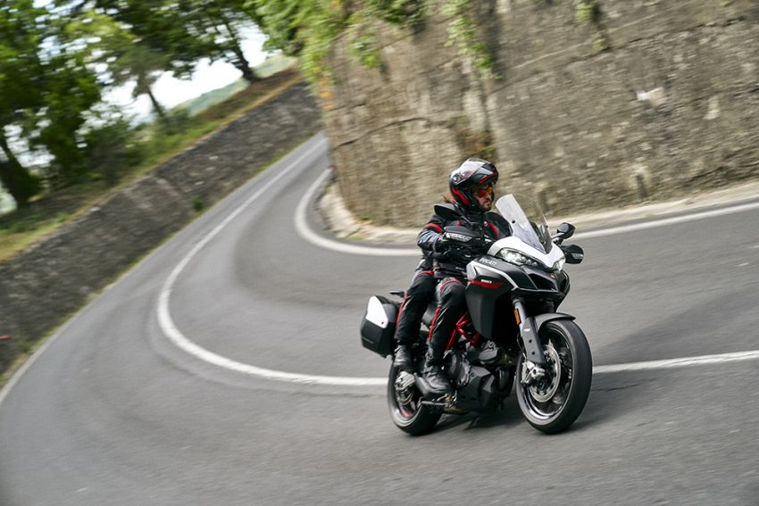 2020 Ducati Multistrada 950 S now in GP White colours 1143712