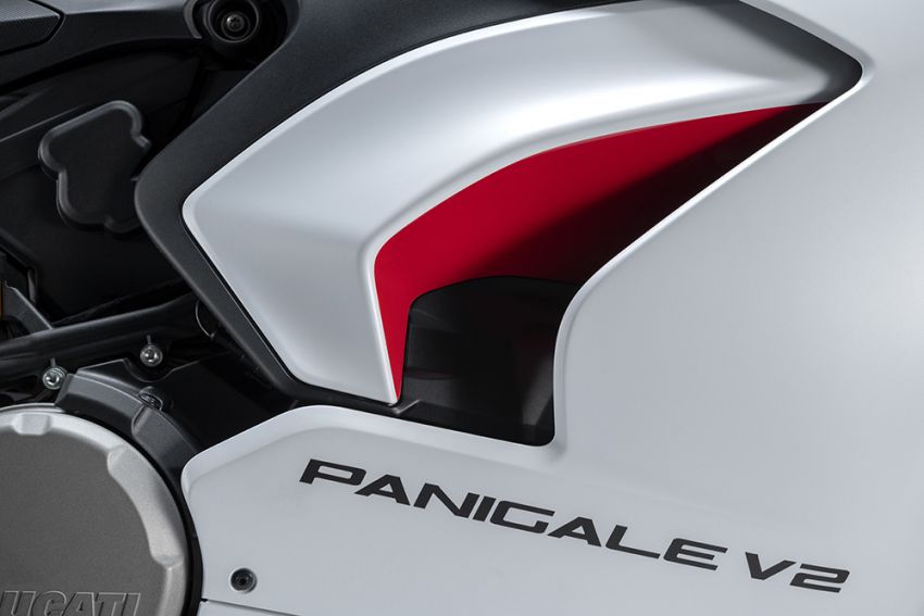 2020 Ducati Panigale V2 now in White Rosso colour scheme, Malaysia launch in July pending approval 1139726