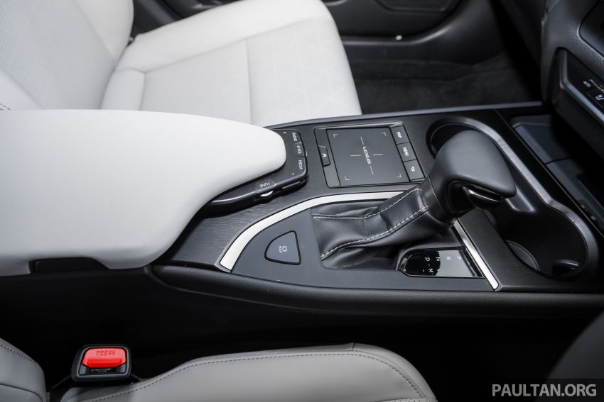 PANDU UJI: Lexus UX 200 Luxury — prestasi, selesa seimbang sebagai sebuah SUV kompak urban bergaya 1150587