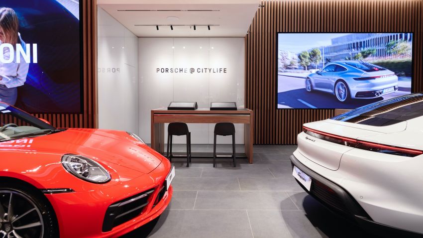 Porsche Italia introduces new concept store in Milan 1143898