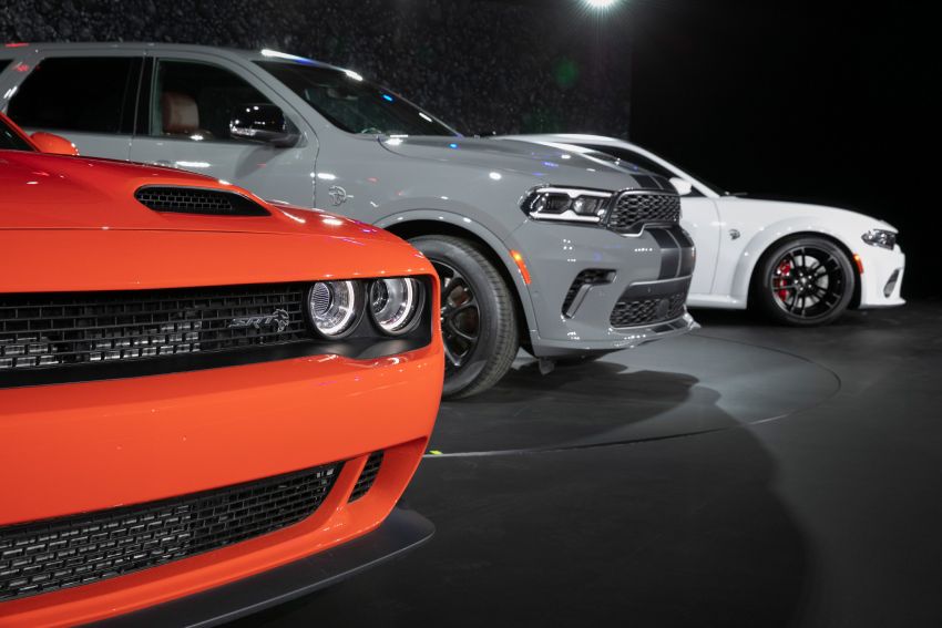 Dodge Durango SRT Hellcat – SUV paling berkuasa di dunia dengan enjin HEMI V8 6.2 liter berkuasa 710 hp 1140625