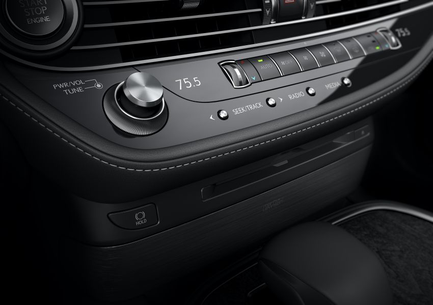 2021 Lexus LS facelift – Lexus Teammate autonomous driving and parking tech, touchscreen, better comfort 1142179