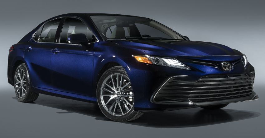 2021 Toyota Camry facelift gets floating screen, Toyota Safety Sense 2.5+, lithium-ion battery for all hybrids 1147386