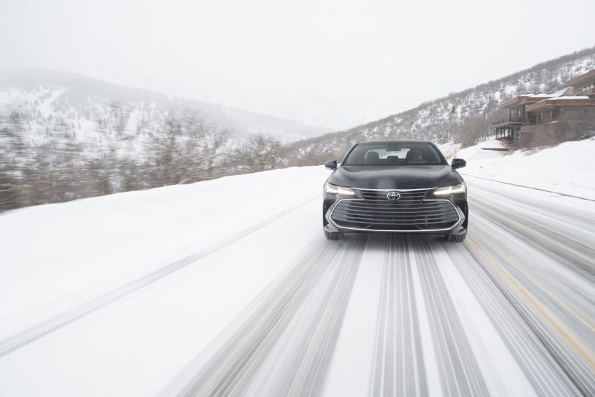 2021 Toyota Avalon – now with AWD 2.5L Dynamic Force drivetrain; Hybrid gains new lithium-ion battery 1148321