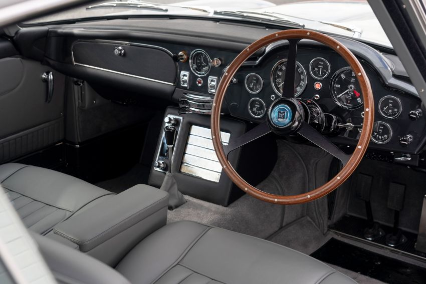 Aston Martin DB5 Goldfinger Continuation – unit pertama kereta James Bond keluaran semula siap 1144216