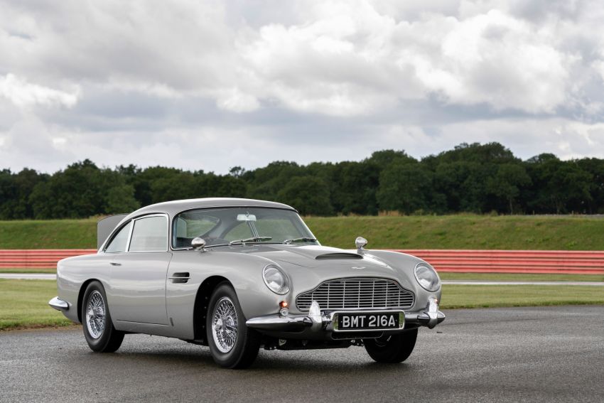 Aston Martin DB5 Goldfinger Continuation – unit pertama kereta James Bond keluaran semula siap 1144240
