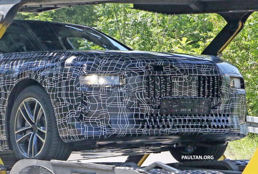 SPYSHOTS: BMW i7 EV flagship seen in production body – a new level of autonomous driving ability? Image #1148973