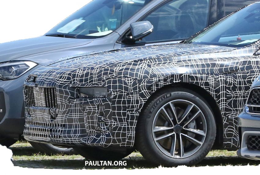 SPYSHOTS: BMW i7 EV flagship seen in production body – a new level of autonomous driving ability? 1148981