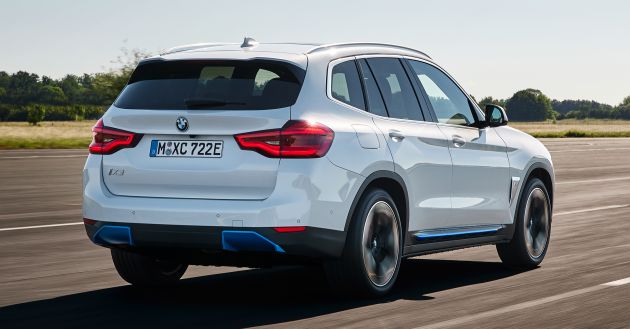 BMW iX3 debuts – 460 km range, 0-100 km/h in 6.8s; Adaptive M suspension as later over-the-air update