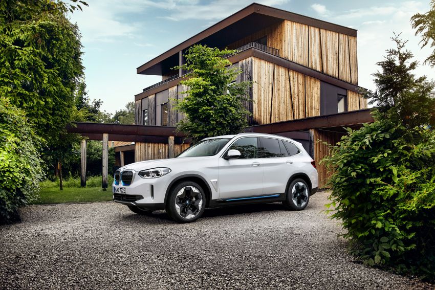 BMW iX3 debuts – 460 km range, 0-100 km/h in 6.8s; Adaptive M suspension as later over-the-air update 1146128