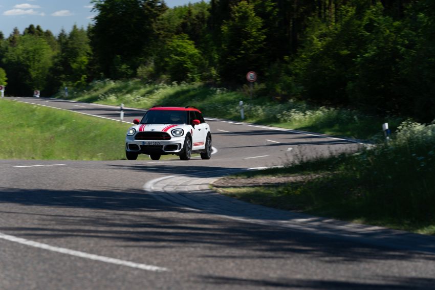 2020 F60 MINI John Cooper Works Countryman facelift debuts – updated styling; new kit; 306 PS and 450 Nm 1150431