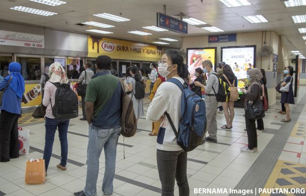 Use of face masks on public transport and in crowded places to be mandatory from August 1 – Ismail Sabri