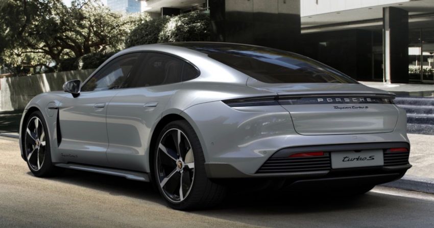Mark Webber specs his dream Porsche Taycan Turbo S 1142574