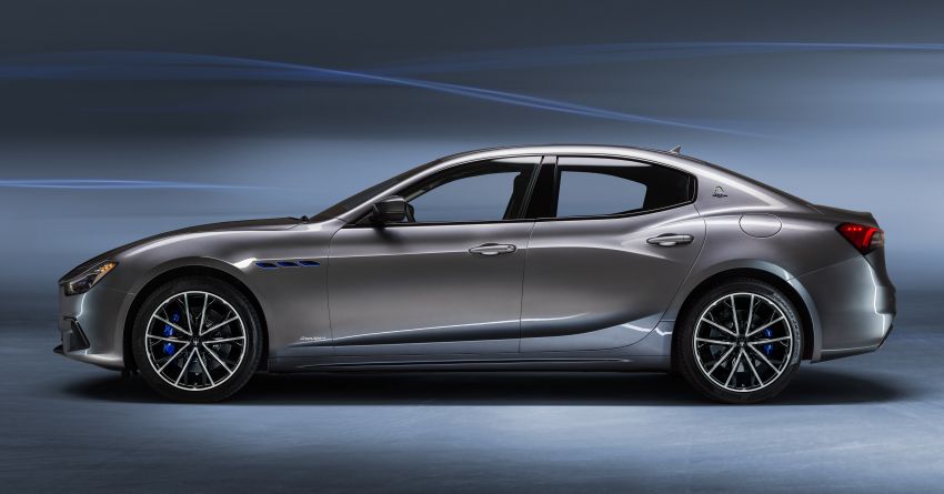 Maserati Ghibli Hybrid makes its official debut – 2.0L turbo four-cylinder with eBooster tech; 330 PS, 450 Nm 1148272
