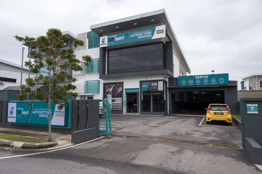 Petronas AutoExpert centres offering up to 50% engine oil change service discount to Covid-19 frontliners 1150081