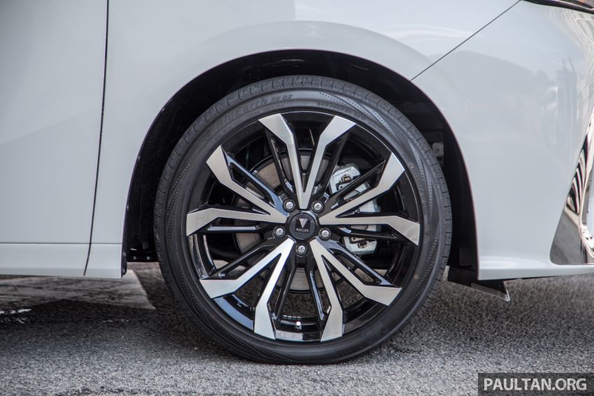 GALERI: Toyota Alphard ditukar kepada luaran Lexus LM — peralatan tulen sepenuhnya, berharga RM56k 1147679