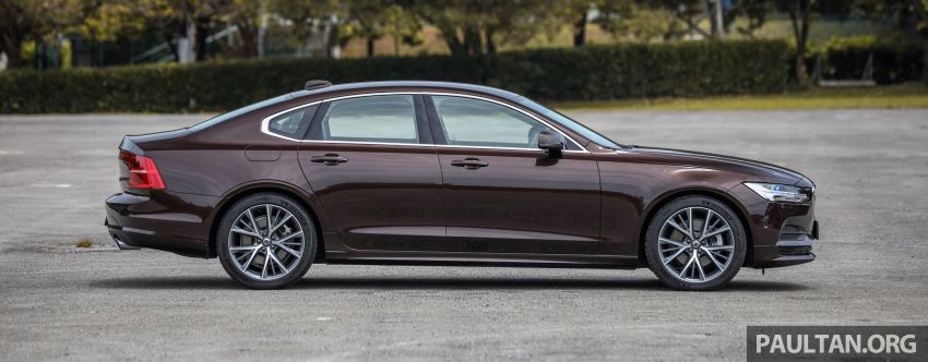 GALLERY: Volvo S90 T5 Momentum and T8 Inscription side-by-side, along with revised exterior colour palette 1146174