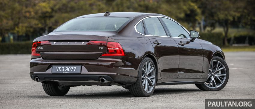 GALLERY: Volvo S90 T5 Momentum and T8 Inscription side-by-side, along with revised exterior colour palette 1146167