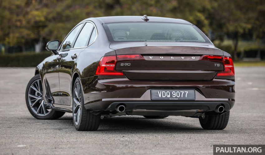 GALLERY: Volvo S90 T5 Momentum and T8 Inscription side-by-side, along with revised exterior colour palette 1146169