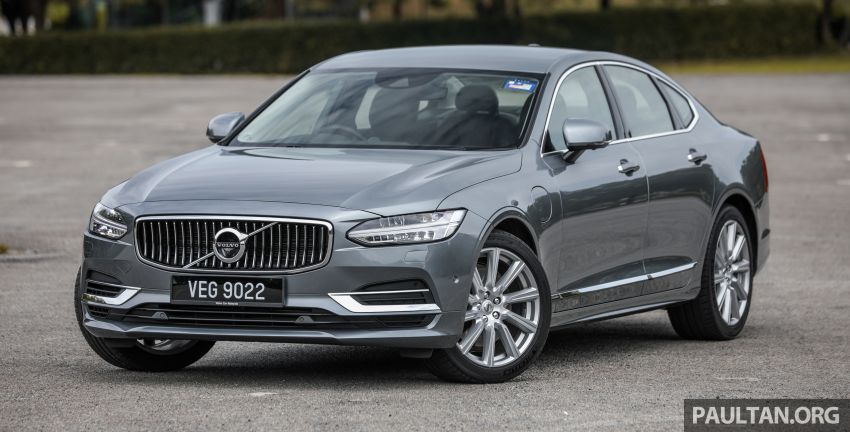 GALLERY: Volvo S90 T5 Momentum and T8 Inscription side-by-side, along with revised exterior colour palette 1145877