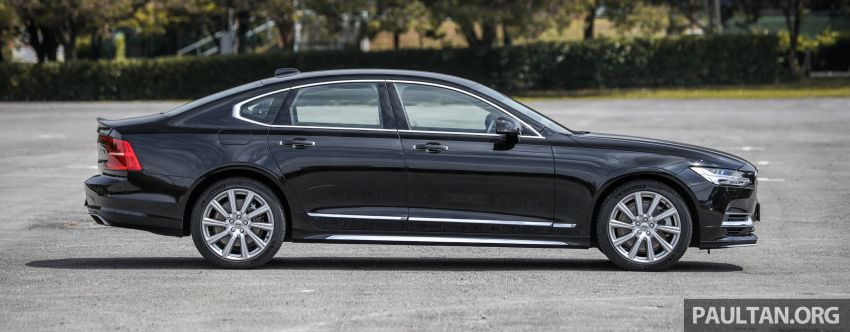GALLERY: Volvo S90 T5 Momentum and T8 Inscription side-by-side, along with revised exterior colour palette 1145876