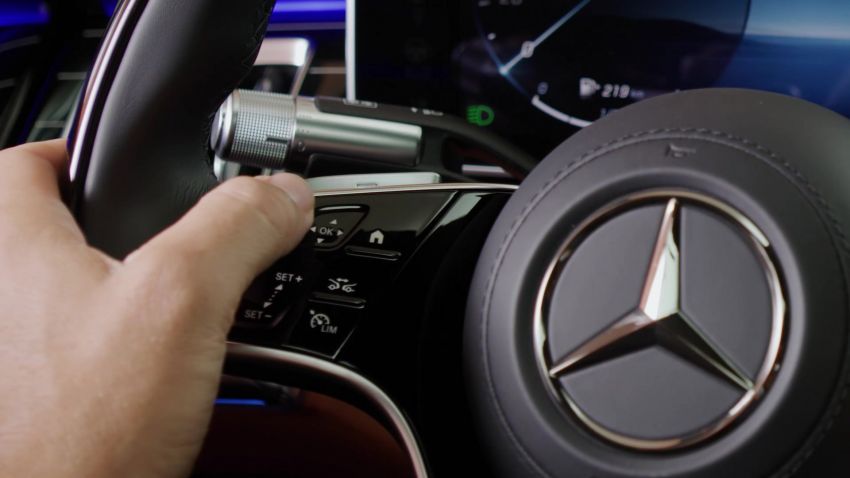 Perincian MBUX baru Mercedes-Benz S-Class W223 – head-up display AR, skrin 12.8 inci, baca pergerakan 1143505