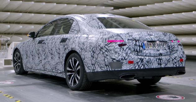 W223 Mercedes-Benz S-Class  to debut in September – big MBUX screen; PHEV variant with 100 km EV range