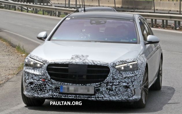 SPIED: W223 Mercedes-Benz S-Class, with less camo